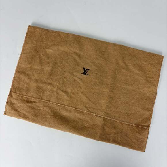 LOUIS VUITTON Brown Monogram Shoulder Bag - Picture 8 of 8